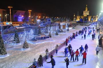 Нова година 2020 в Москва и Санкт Петербург