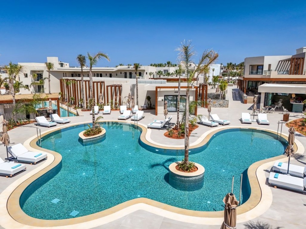 Хотел Nobel Hotel & Suites